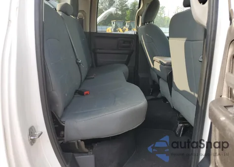 2016 Ram 1500 St z USA, uszkodzony, nr VIN 1C6RR7FT8GS212433